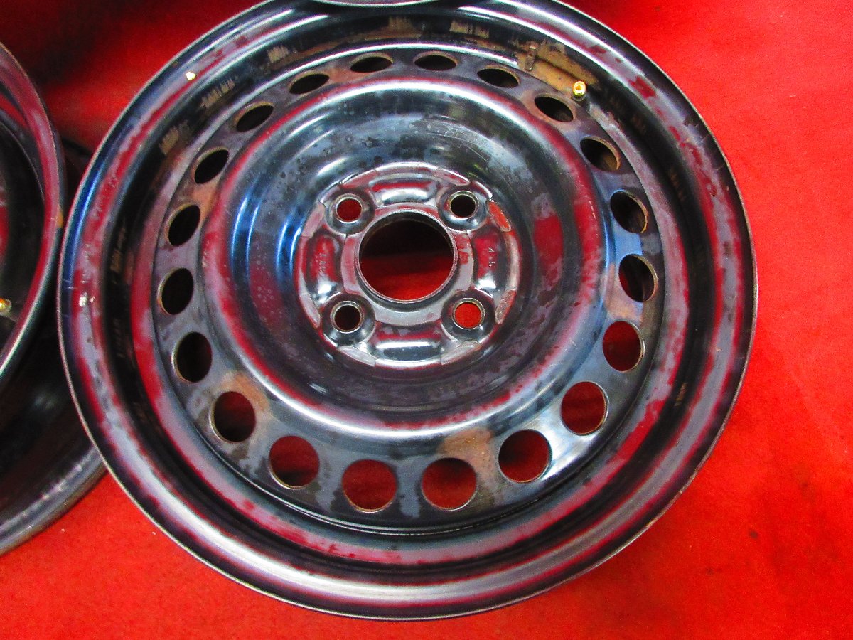 2819834075.jpg