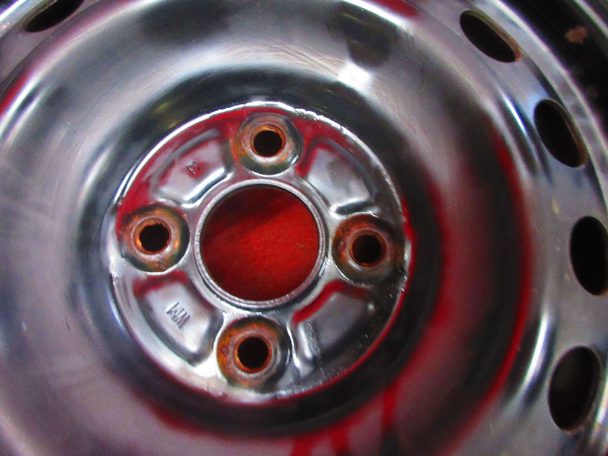 2858610145.jpg
