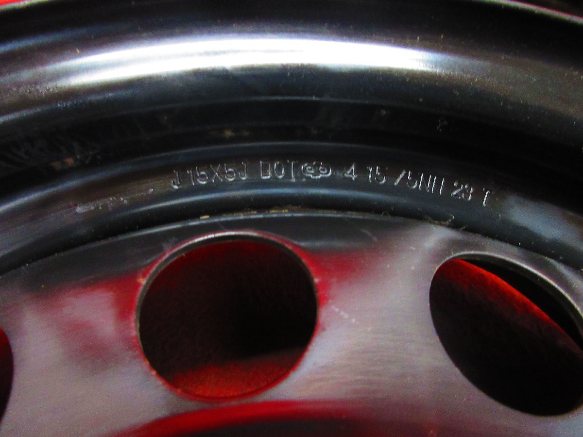 2858610145.jpg